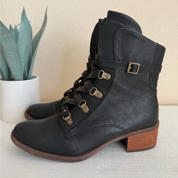 KORKS Reese Black Leather Buckle Lace Up Strap Heeled Ankle Boots - Picture 14 of 15